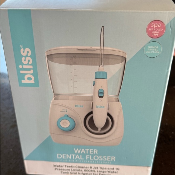 Bliss Aqua Blue Water Dental Flosser never open New - Picture 3 of 6